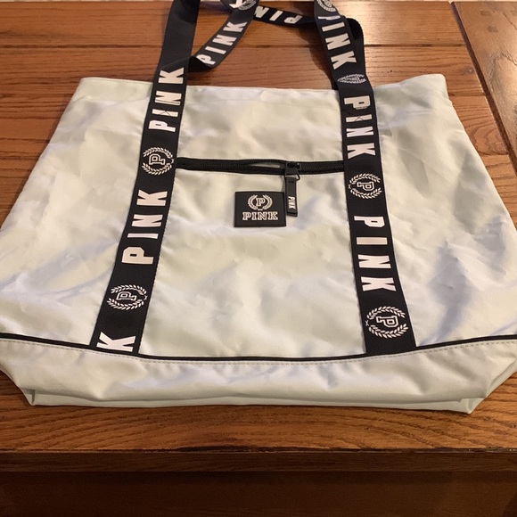 PINK Victoria’s Secret weekender tote bag - Picture 15 of 15